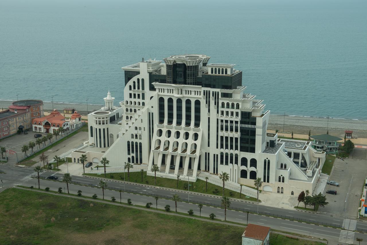 Arleville Batumi Exterior foto